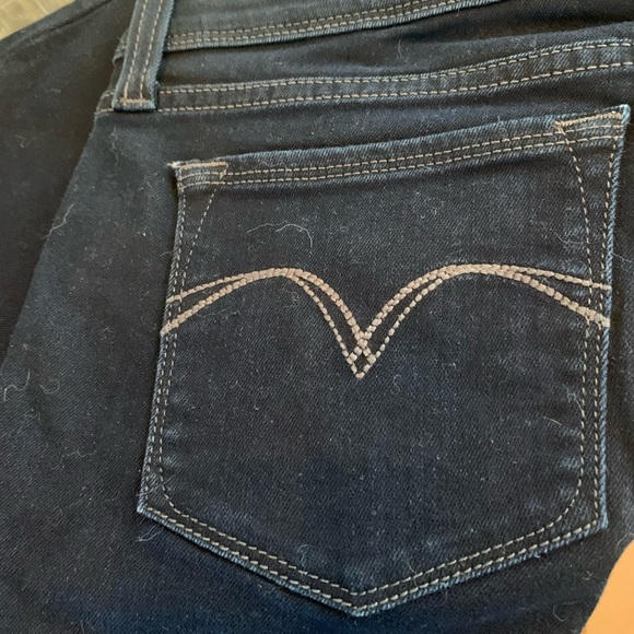 Levi’s boot cut dark denim jeans - Picture 3 of 4